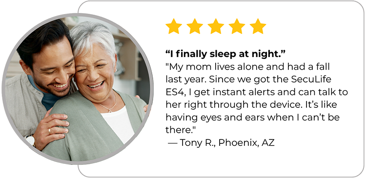 Senior using SecuLife ES4 GPS tracker with caregiver at home sharing peace of mind testimonial